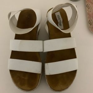 steve madden white sandals